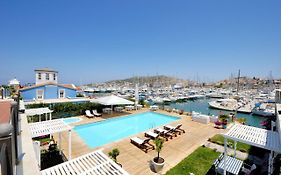 Çeşme Marina Konukevi